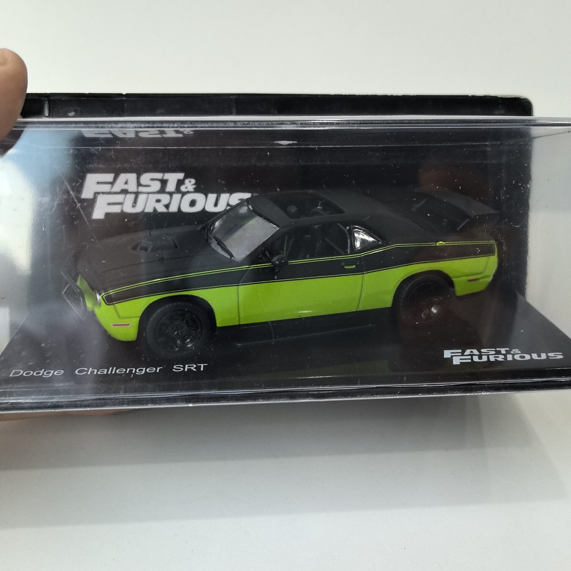 Diecast IXO 1/43 schaalmodel v - Movies recensie en prijs